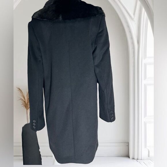 DKNY Black Winter Coat With Fur Collar - Picture 3 of 12